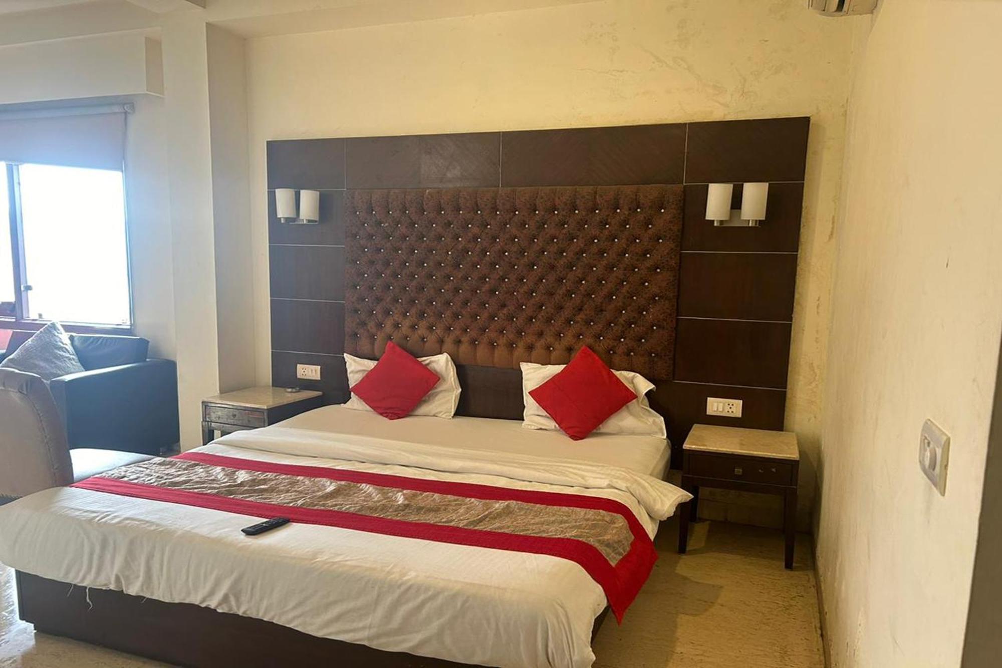 The Metropolis Guest House Near Rk Ashram Metro Station ニューデリー エクステリア 写真