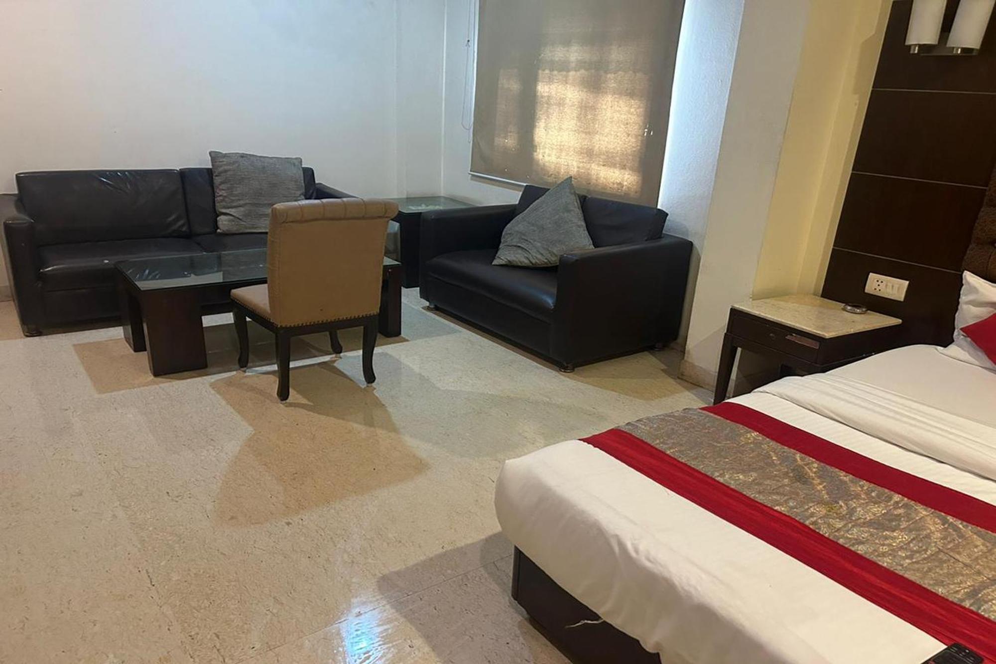 The Metropolis Guest House Near Rk Ashram Metro Station ニューデリー エクステリア 写真