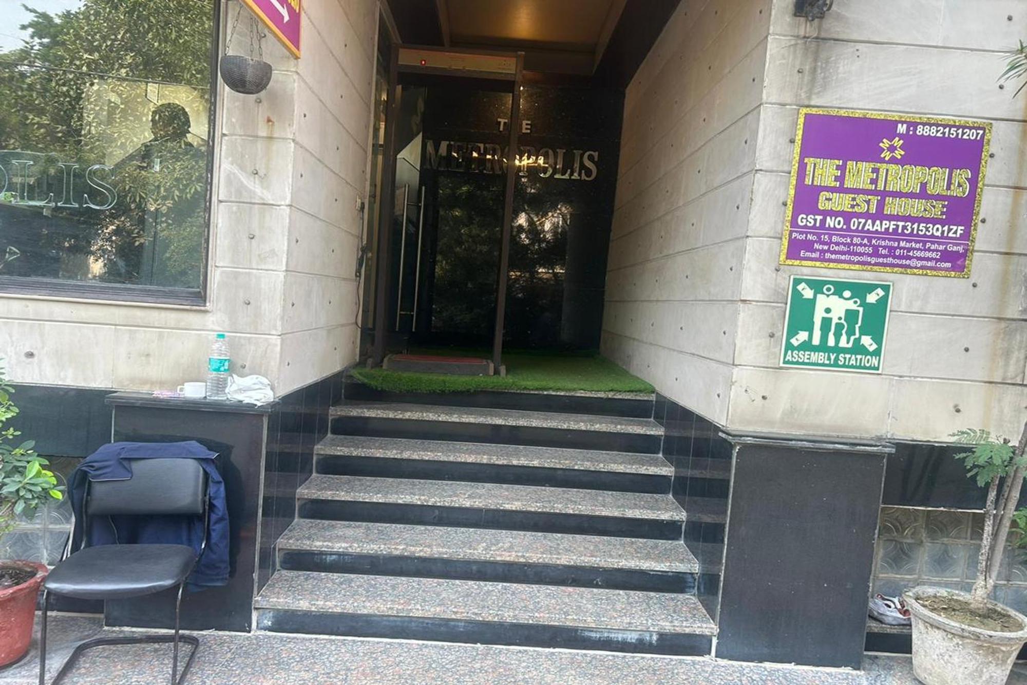 The Metropolis Guest House Near Rk Ashram Metro Station ニューデリー エクステリア 写真