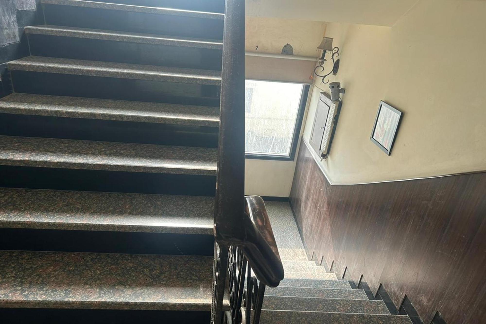 The Metropolis Guest House Near Rk Ashram Metro Station ニューデリー エクステリア 写真