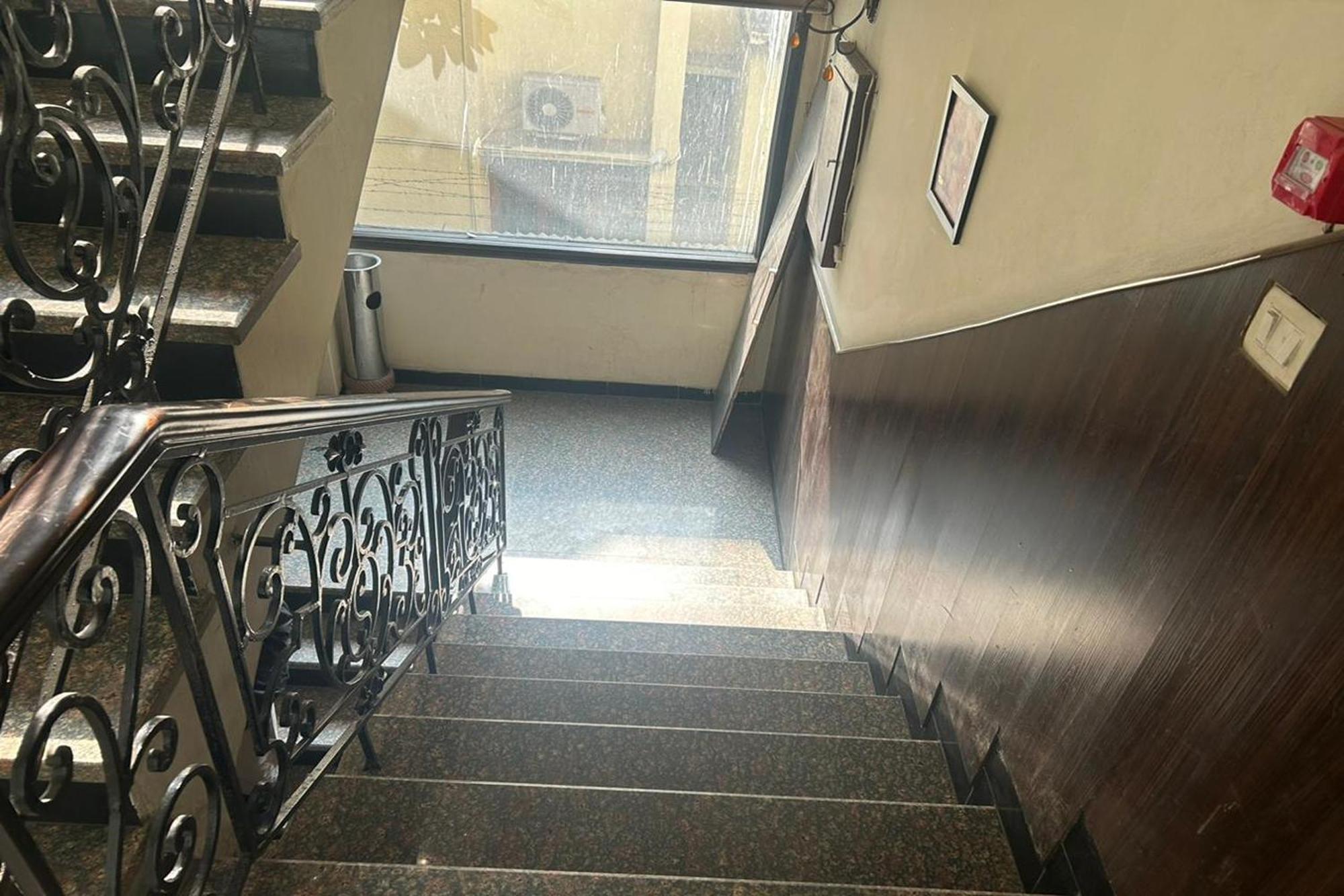 The Metropolis Guest House Near Rk Ashram Metro Station ニューデリー エクステリア 写真