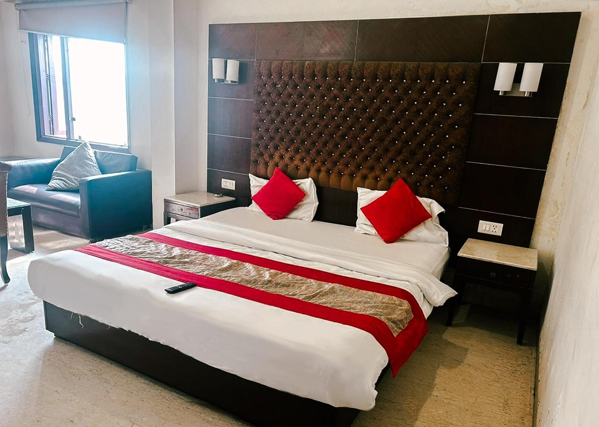 The Metropolis Guest House Near Rk Ashram Metro Station ニューデリー エクステリア 写真