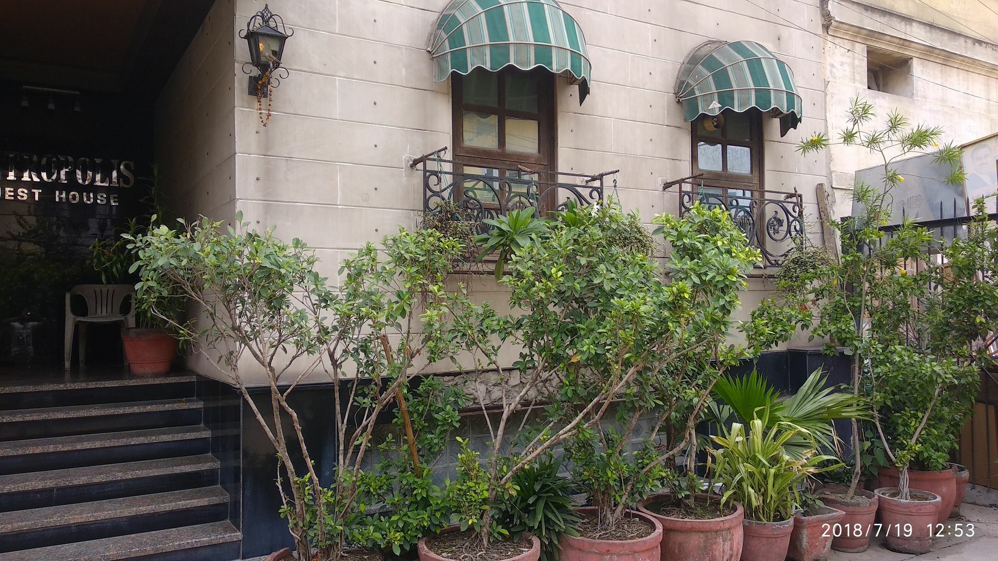 The Metropolis Guest House Near Rk Ashram Metro Station ニューデリー エクステリア 写真